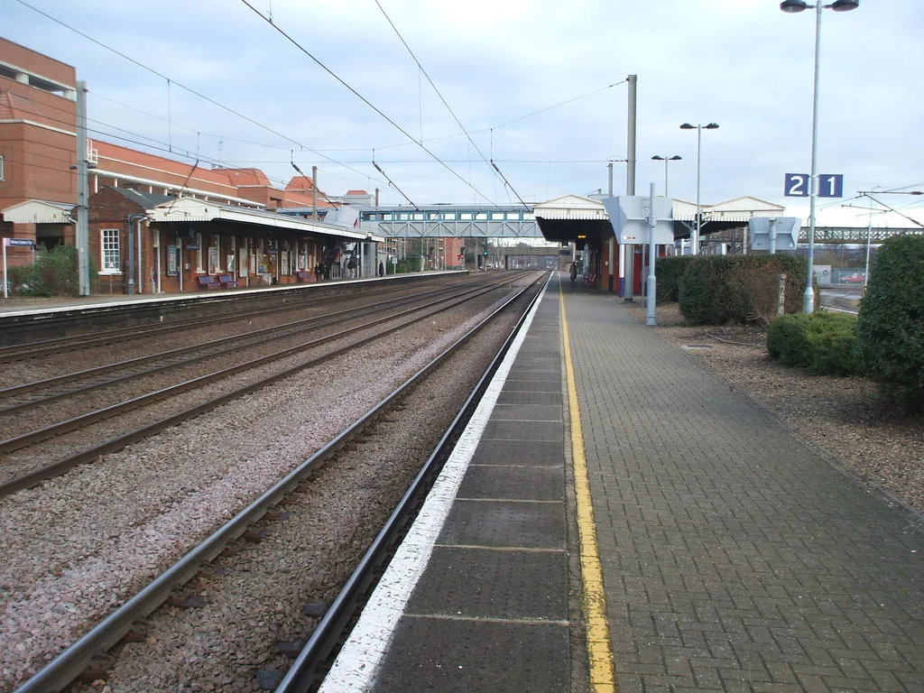 Welwyn Garden City station. Fast trains to King's Cross run at 08 and 38 minutes past the hour in the morning peak and take 32 minutes
